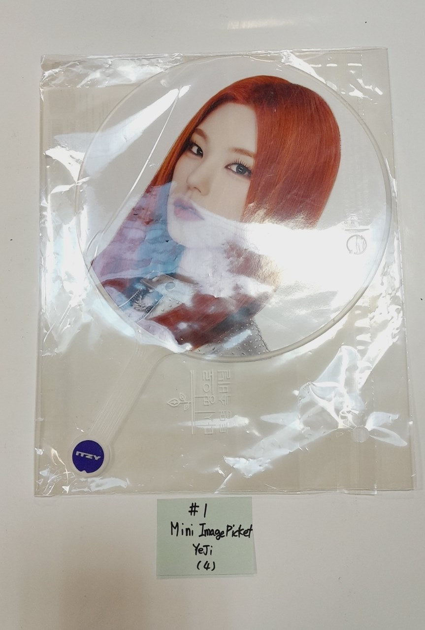 Itzy "BORN To BE" 2ND WORLD TOUR - Official MD [Image Picket, Picket Cover, Holder Strap, Phone Tab, ID Set, Special Ticket Set] [24.2.24] - HALLYUSUPERSTORE