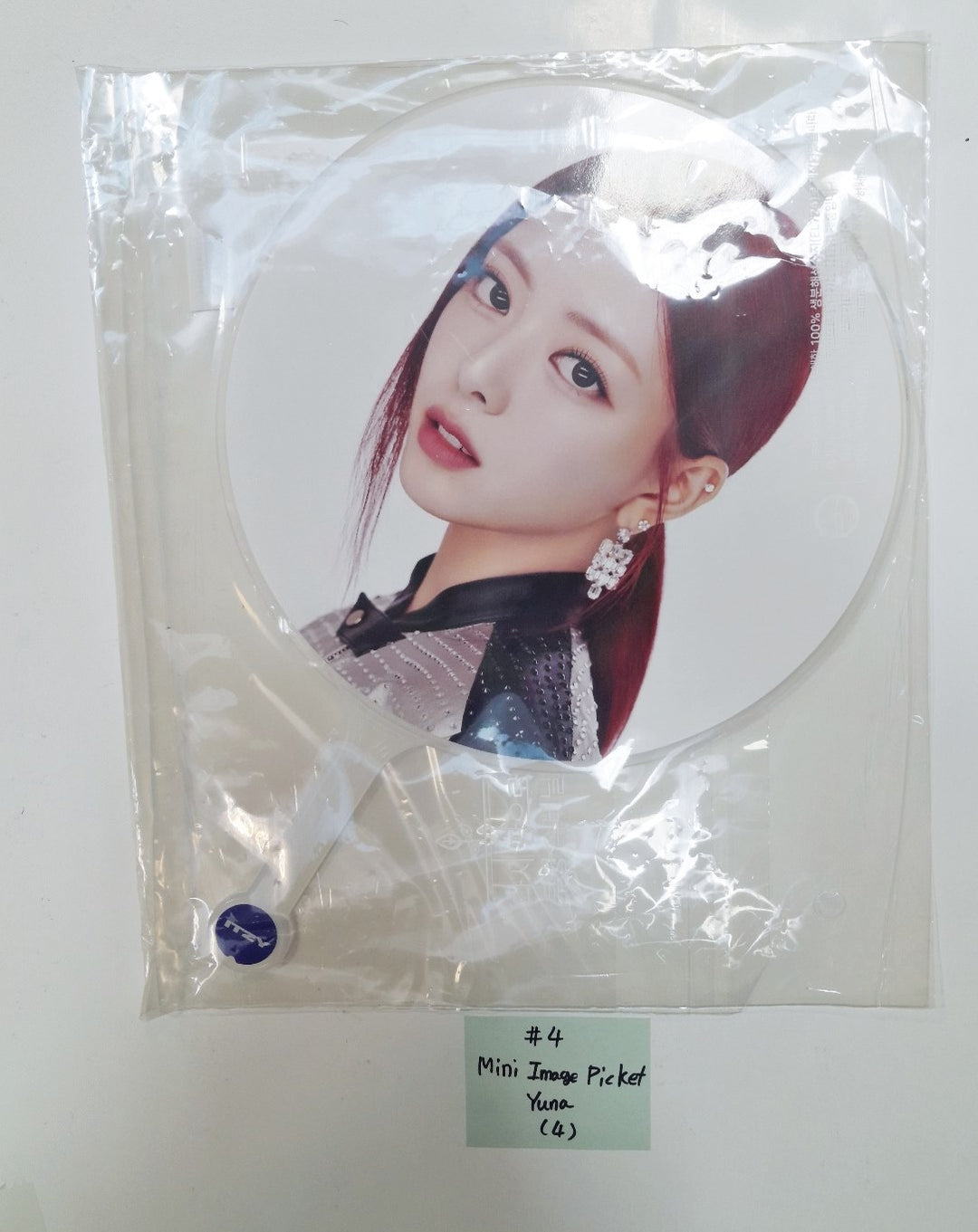 Itzy "BORN To BE" 2ND WORLD TOUR - Official MD [Image Picket, Picket Cover, Holder Strap, Phone Tab, ID Set, Special Ticket Set] [24.2.24] - HALLYUSUPERSTORE