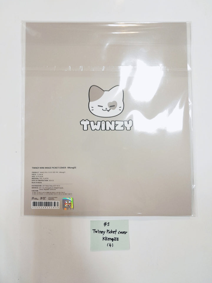 Itzy "BORN To BE" 2ND WORLD TOUR - Official MD [Image Picket, Picket Cover, Holder Strap, Phone Tab, ID Set, Special Ticket Set] [24.2.24] - HALLYUSUPERSTORE