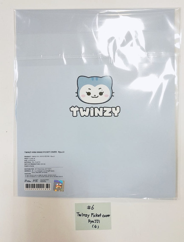 Itzy "BORN To BE" 2ND WORLD TOUR - Official MD [Image Picket, Picket Cover, Holder Strap, Phone Tab, ID Set, Special Ticket Set] [24.2.24] - HALLYUSUPERSTORE