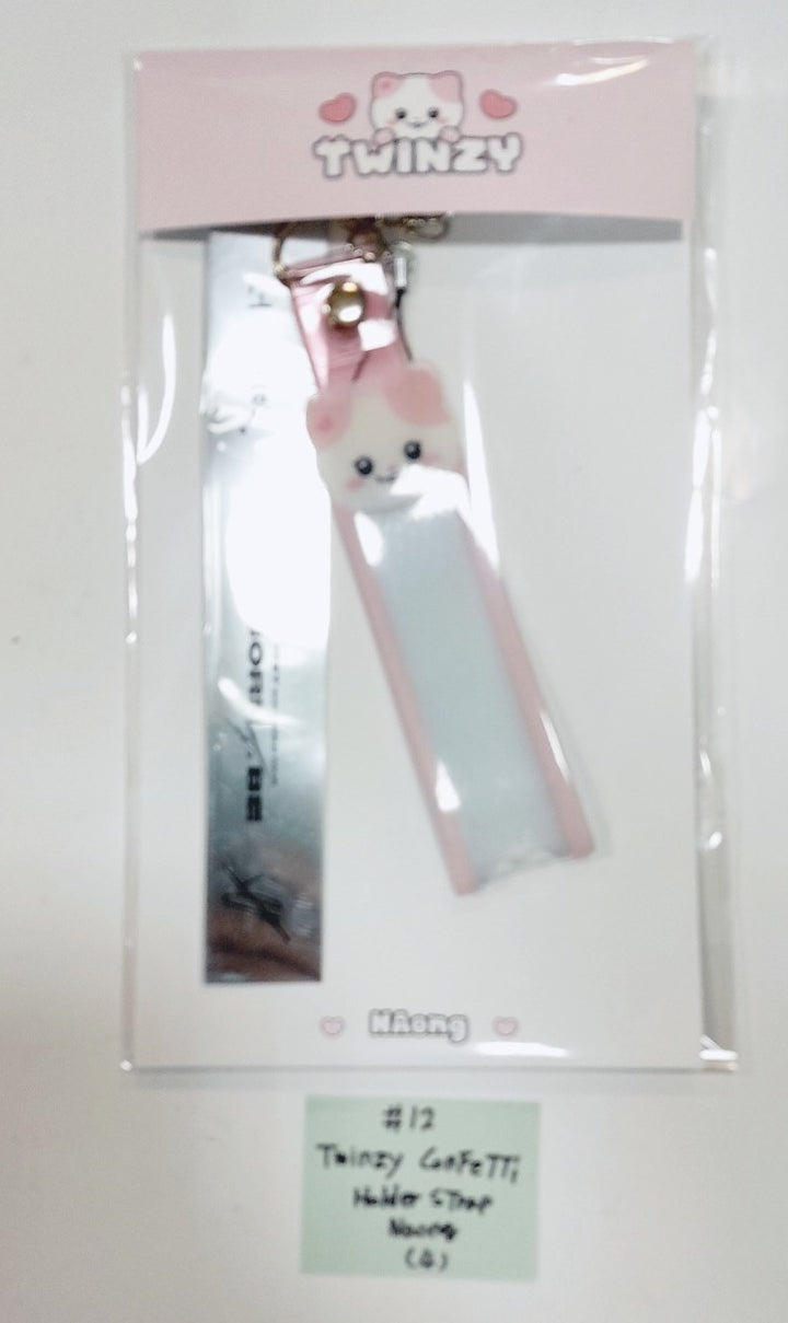 Itzy "BORN To BE" 2ND WORLD TOUR - Official MD [Image Picket, Picket Cover, Holder Strap, Phone Tab, ID Set, Special Ticket Set] [24.2.24] - HALLYUSUPERSTORE