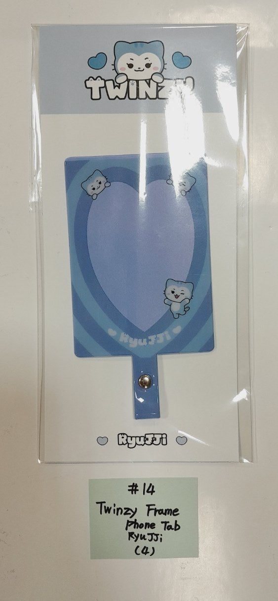 Itzy "BORN To BE" 2ND WORLD TOUR - Official MD [Image Picket, Picket Cover, Holder Strap, Phone Tab, ID Set, Special Ticket Set] [24.2.24] - HALLYUSUPERSTORE