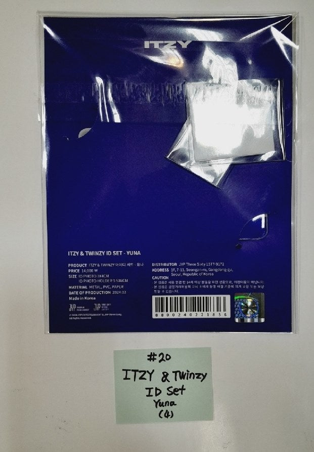 Itzy "BORN To BE" 2ND WORLD TOUR - Official MD [Image Picket, Picket Cover, Holder Strap, Phone Tab, ID Set, Special Ticket Set] [24.2.24] - HALLYUSUPERSTORE