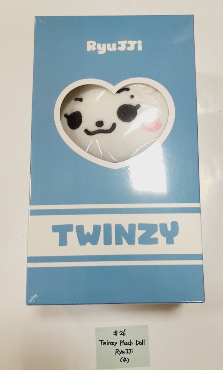 Itzy "BORN To BE" 2ND WORLD TOUR - Official MD (2) [24.2.24] - HALLYUSUPERSTORE