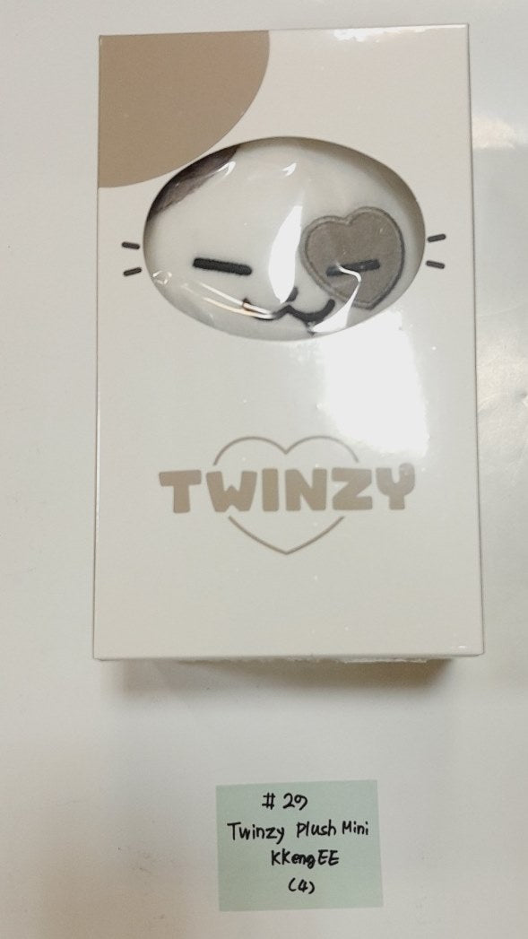 Itzy "BORN To BE" 2ND WORLD TOUR - Official MD (2) [24.2.24] - HALLYUSUPERSTORE