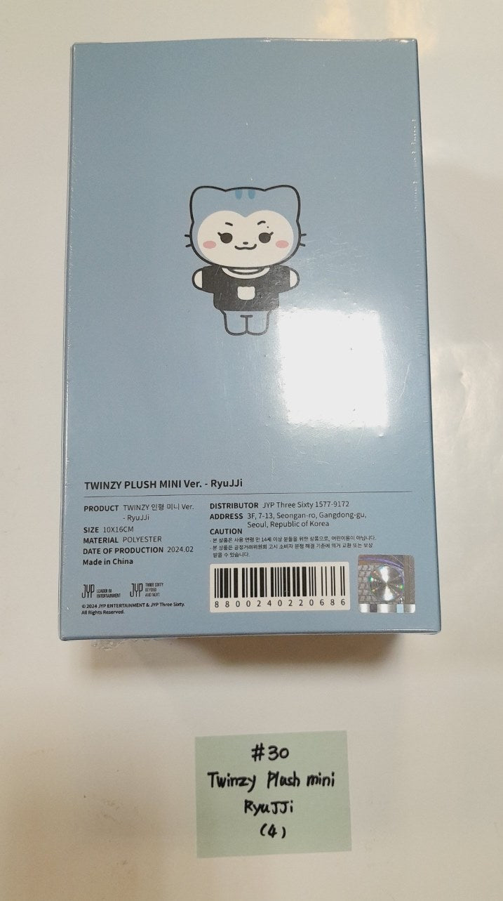 Itzy "BORN To BE" 2ND WORLD TOUR - Official MD (2) [24.2.24] - HALLYUSUPERSTORE