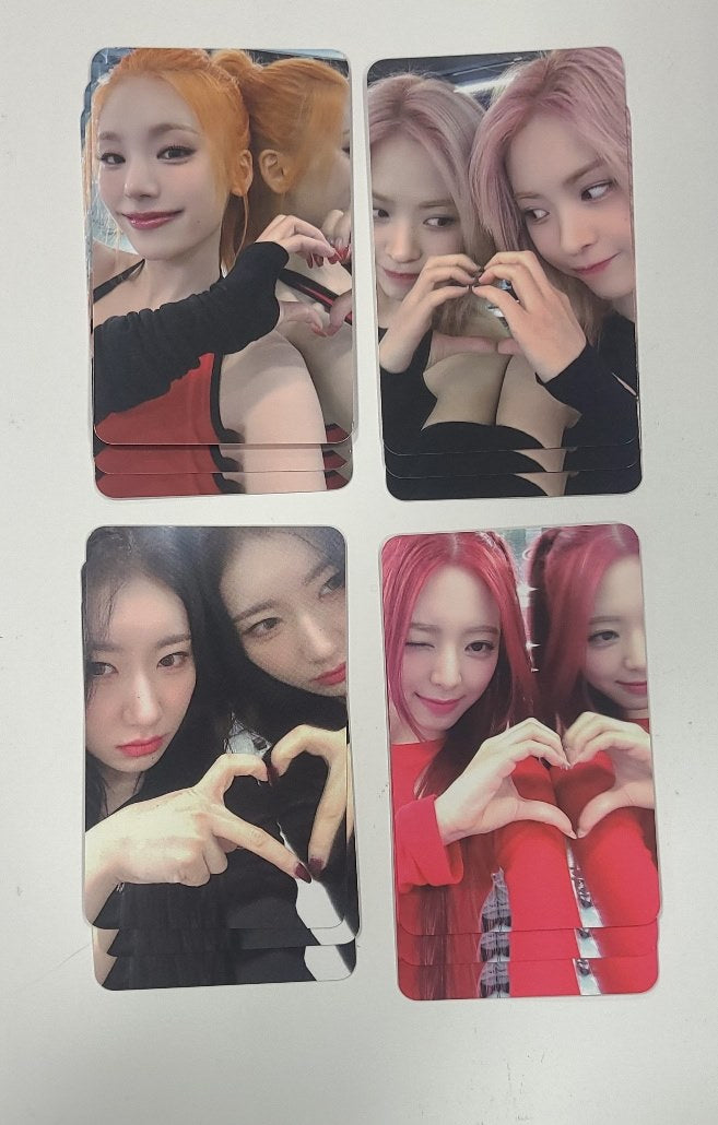 ITZY "BORN TO BE" - Everline Fansign Event Photocard Round 3 [24.2.27] - HALLYUSUPERSTORE