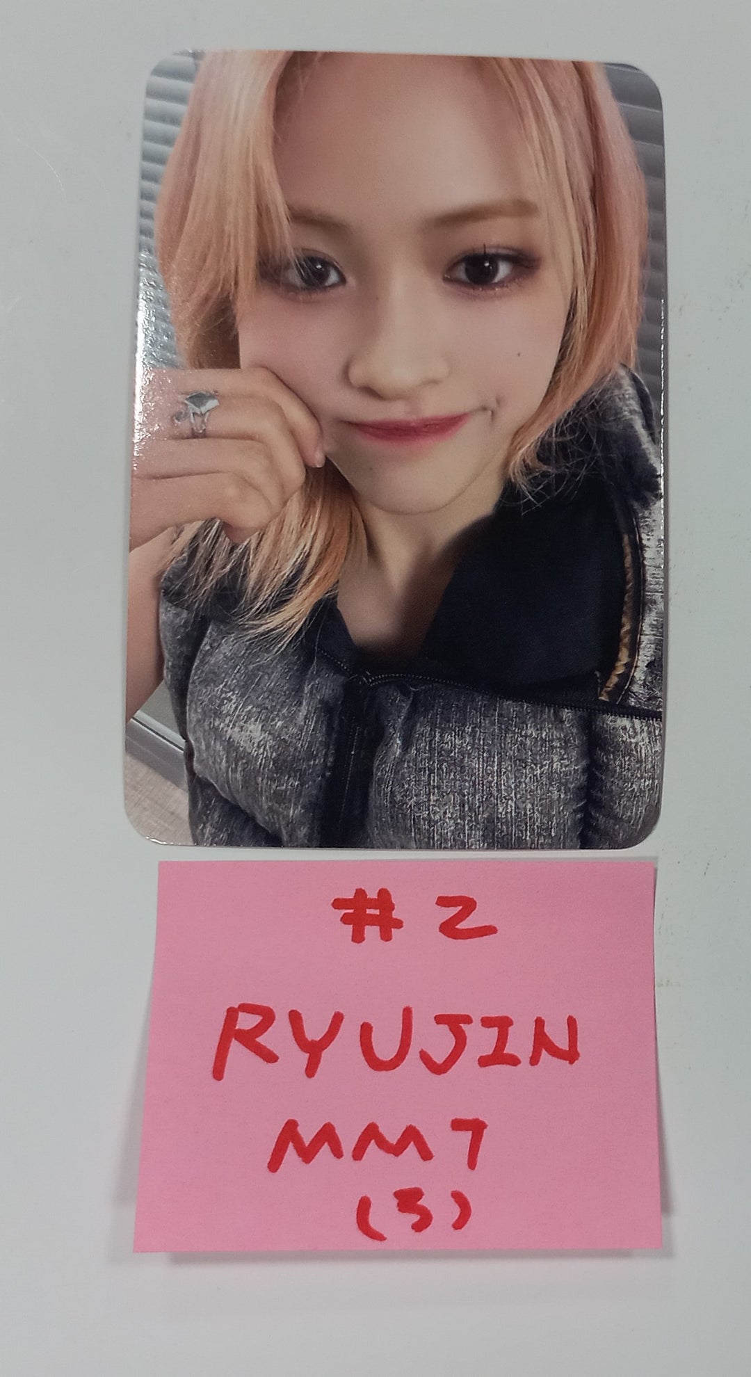 ITZY "BORN TO BE" - MMT Fansign Event Photocard [24.2.27] - HALLYUSUPERSTORE