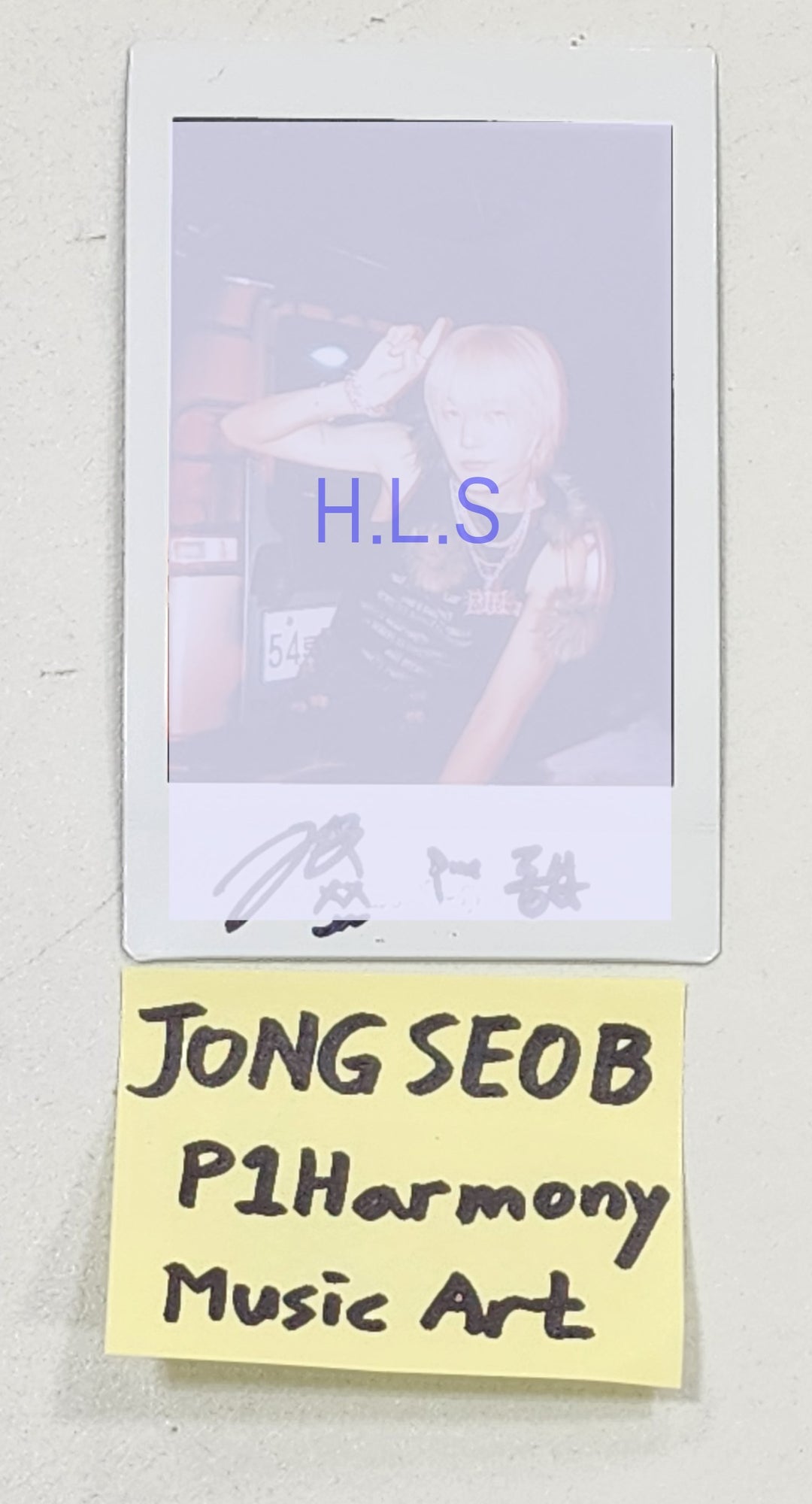 Jong Seob (Of P1Harmony) "때깔 (Killin' It)" - Hand Autographed(Signed) Polaroid [24.2.27] - HALLYUSUPERSTORE