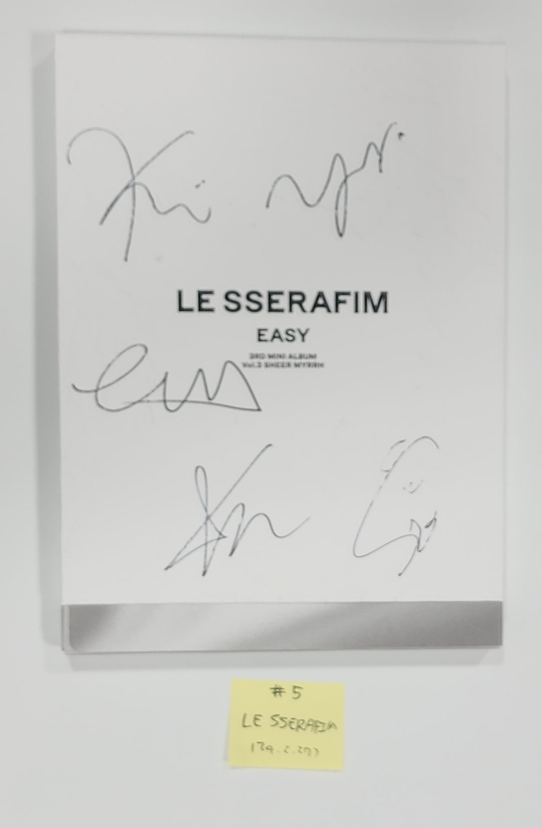 LE SSERAFIM "EASY", Moonbyul "Starlit of Muse" [Printed], TRI.BE "Diamond" - Hand Autographed(Signed) Album [24.2.27] - HALLYUSUPERSTORE