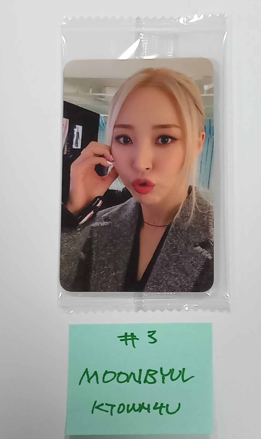 MOONBYUL "Starlit of Muse" - Ktown4U Fansign Event Photocard [24.3.11] - HALLYUSUPERSTORE