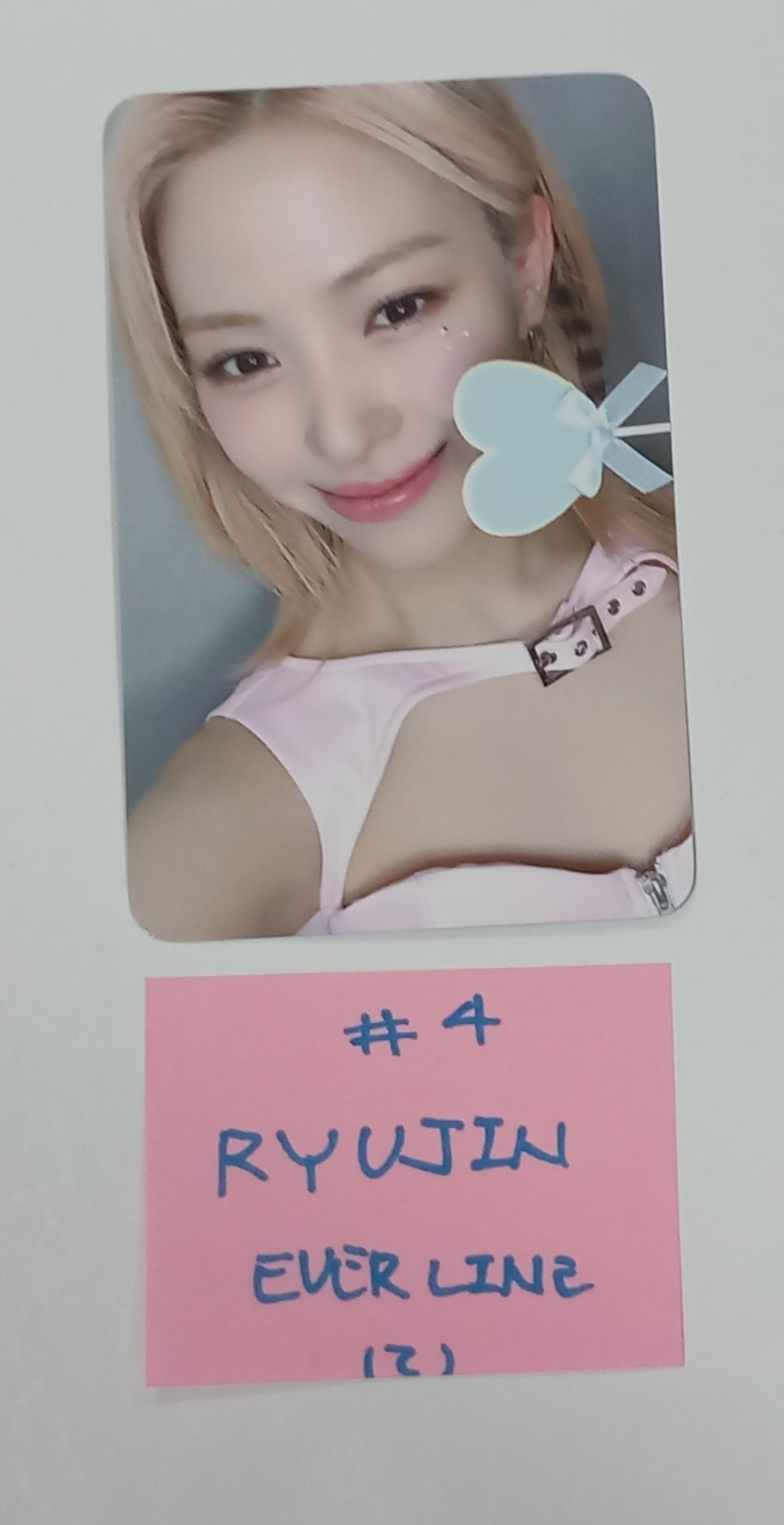 ITZY "BORN TO BE" - Everline Fansign Event Photocard Round 4 [24.3.12] - HALLYUSUPERSTORE