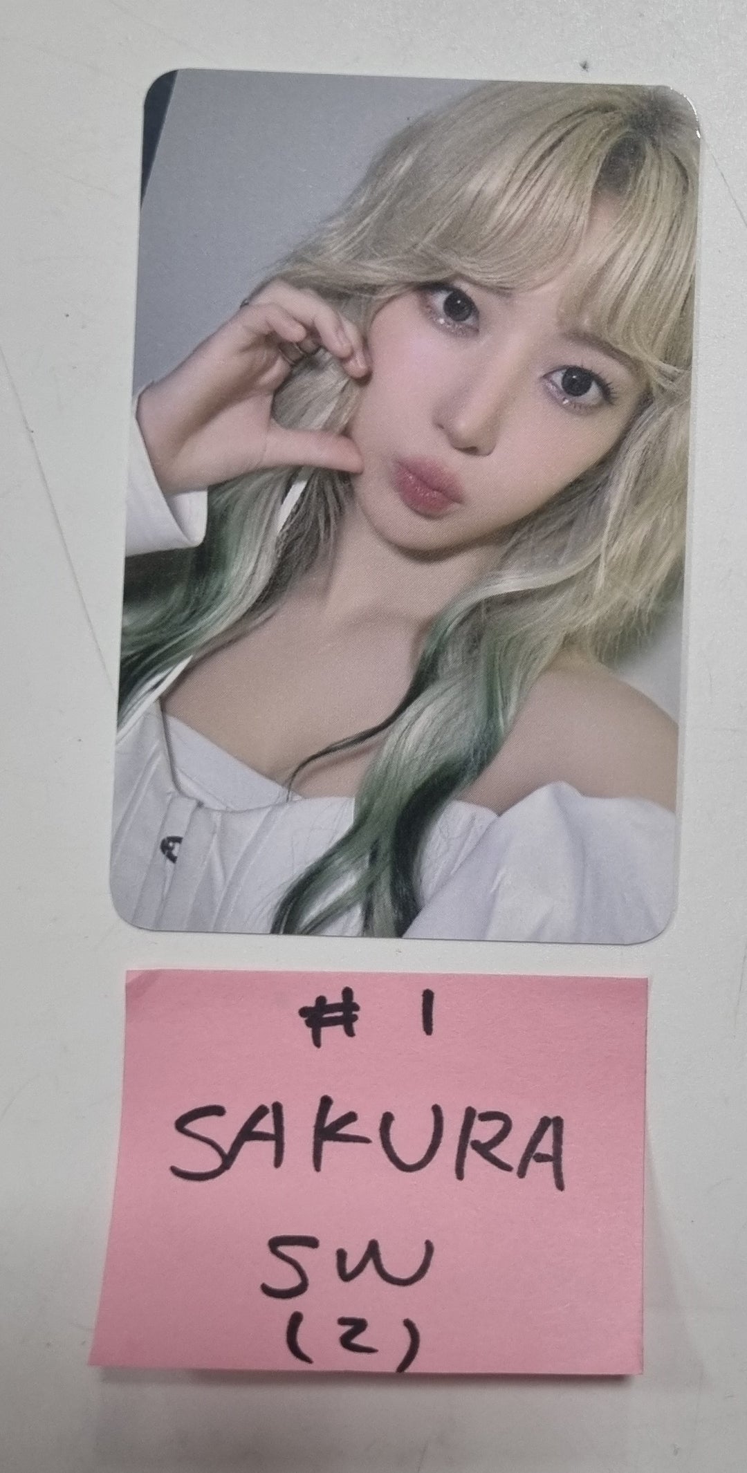 Le Sserafim 3rd Mini "EASY" - Soundwave Fansign Event Photocard [24.3.15] - HALLYUSUPERSTORE