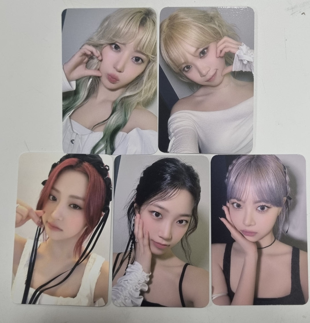 Le Sserafim 3rd Mini "EASY" - Soundwave Fansign Event Photocard [24.3.15] - HALLYUSUPERSTORE