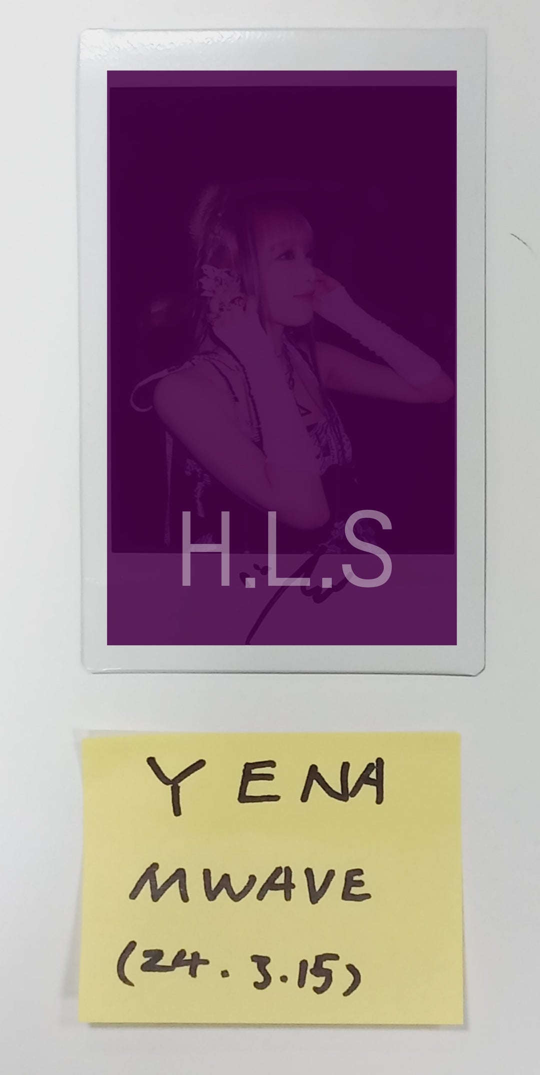 YENA "Good Morning" - Hand Autographed(Signed) Polaroid [24.3.15] - HALLYUSUPERSTORE