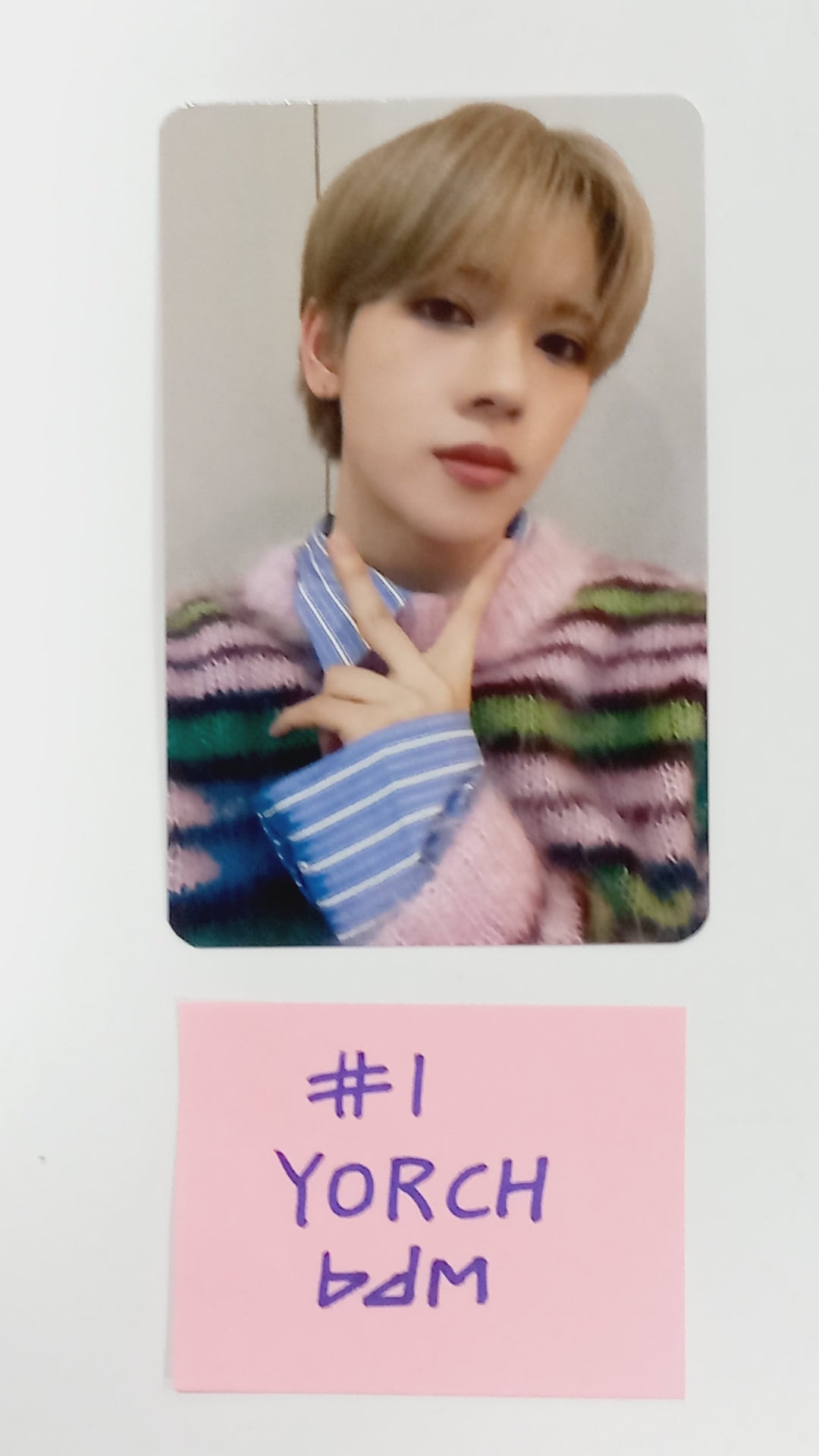POW "Valentine" - Blue Dream Media Fansign Event Photocard [24.3.15] - HALLYUSUPERSTORE