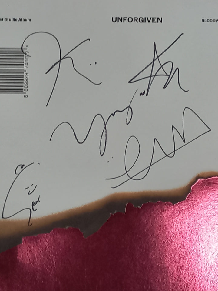 IVE, LE SSERAFIM - Hand Autographed(Signed) Promo Album [24.3.22] - HALLYUSUPERSTORE