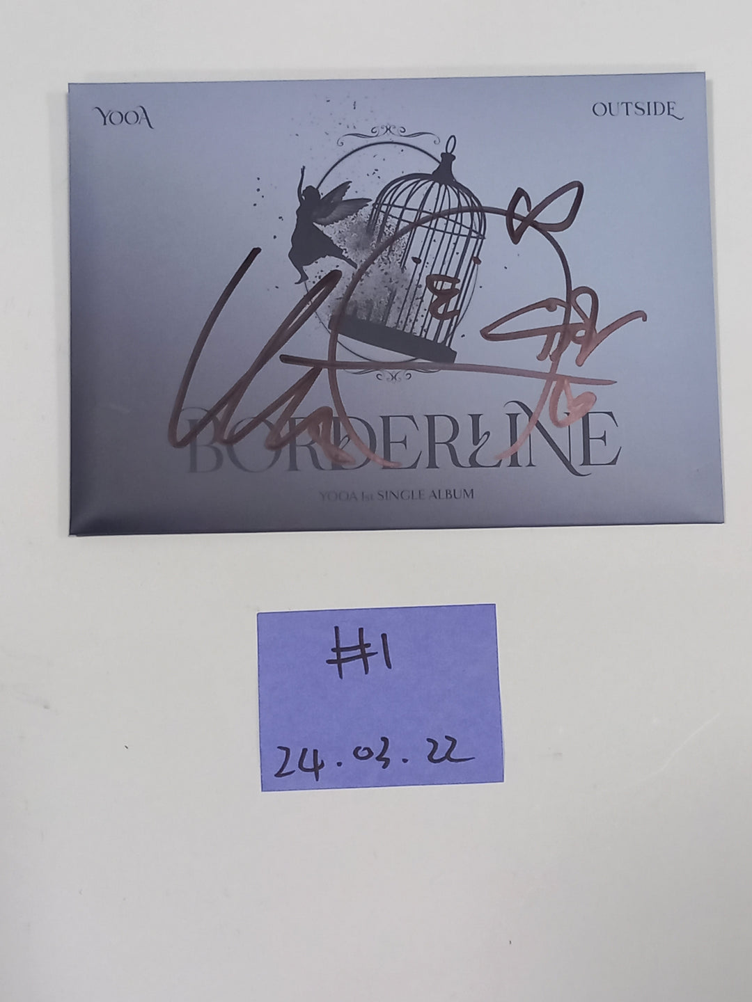 Yooa (Of Oh My girl) "Borderline" - Hand Autographed(Signed) Promo Album [24.3.22] - HALLYUSUPERSTORE