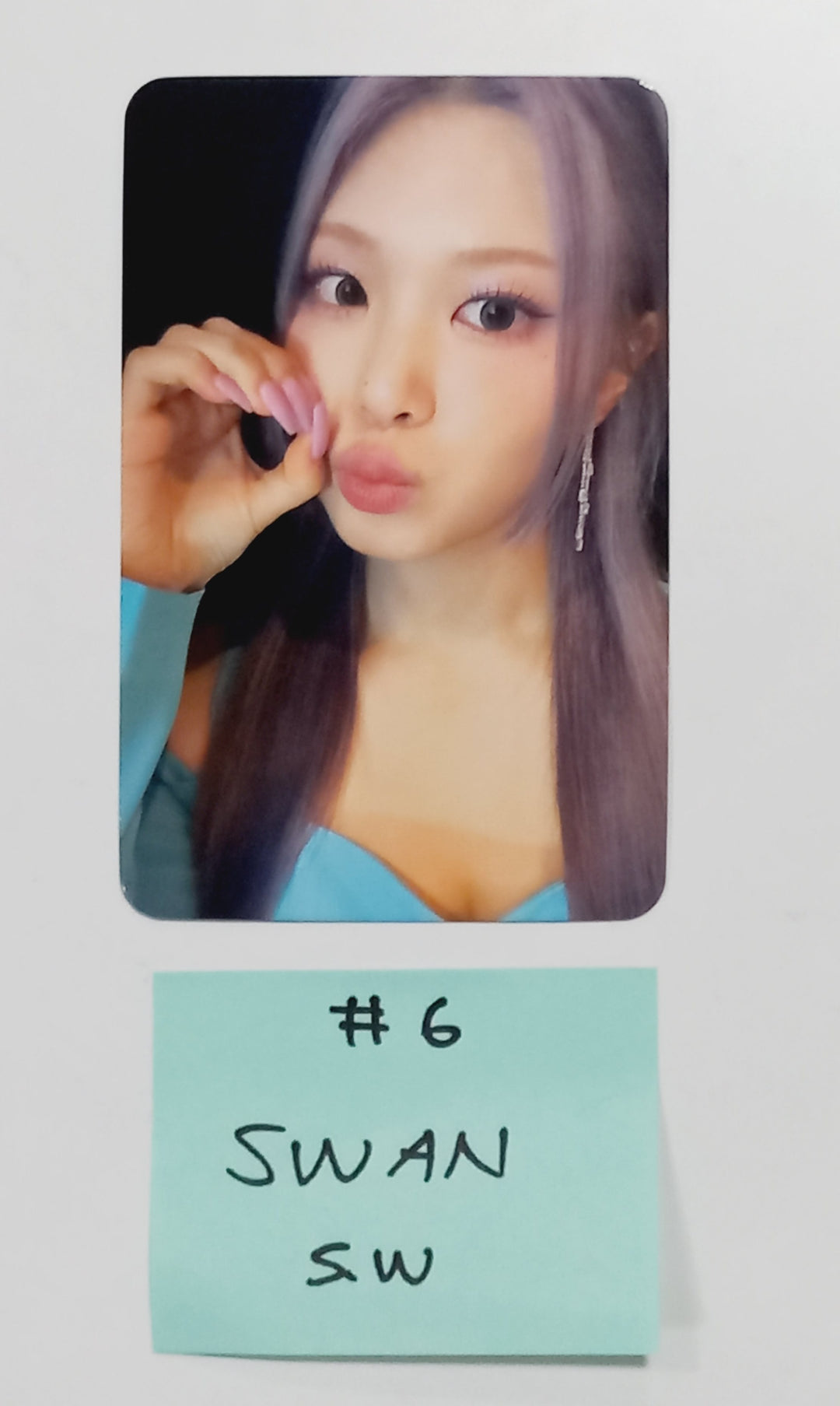 PURPLE KISS "BXX" - Soundwave Fansign Event Photocard [24.3.25] - HALLYUSUPERSTORE