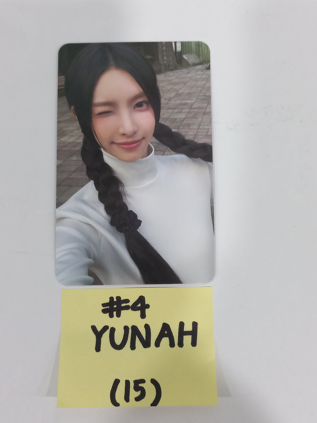 ILLIT "SUPER REAL ME" - Official Photocard [24.3.27] - HALLYUSUPERSTORE