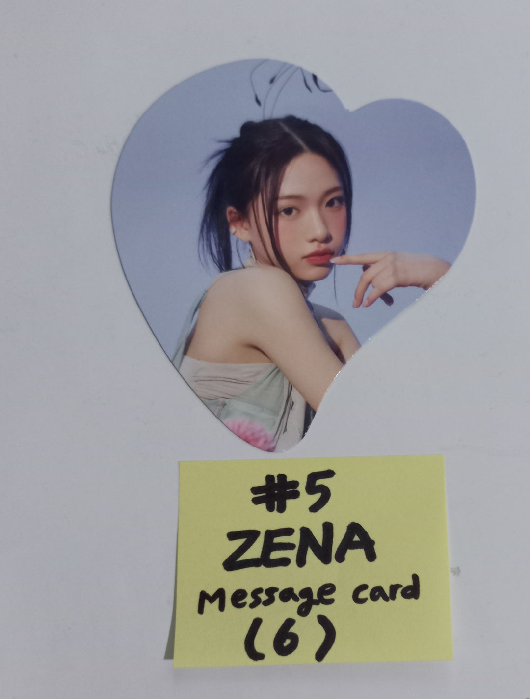 RESCENE "Re:Scene" - Official Photocard, ID Card, Message Card [24.3.27] - HALLYUSUPERSTORE