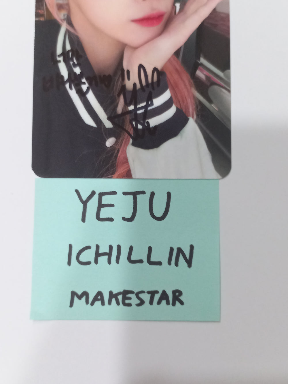 YEJU (Of ICHILLIN) "FEELIN' HOT" - Hand Autographed(Signed) Photocard [24.03.28] - HALLYUSUPERSTORE
