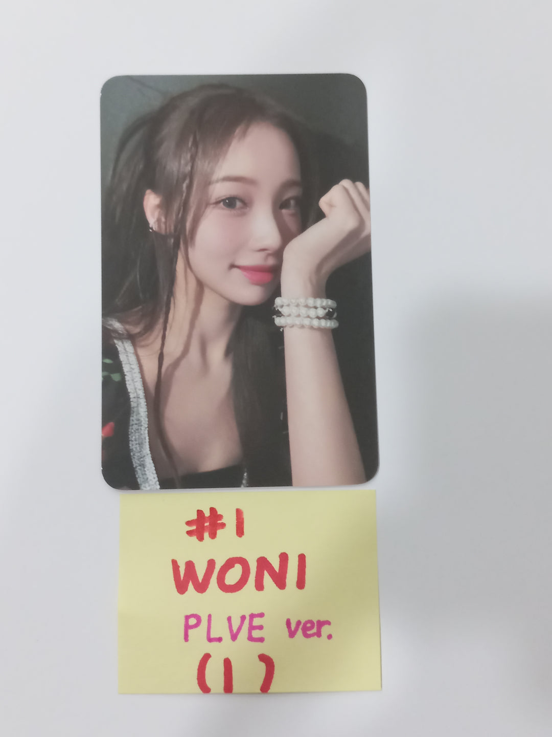 RESCENE "Re:Scene" - Official Photocard [PLVE Ver.] [24.3.28] - HALLYUSUPERSTORE