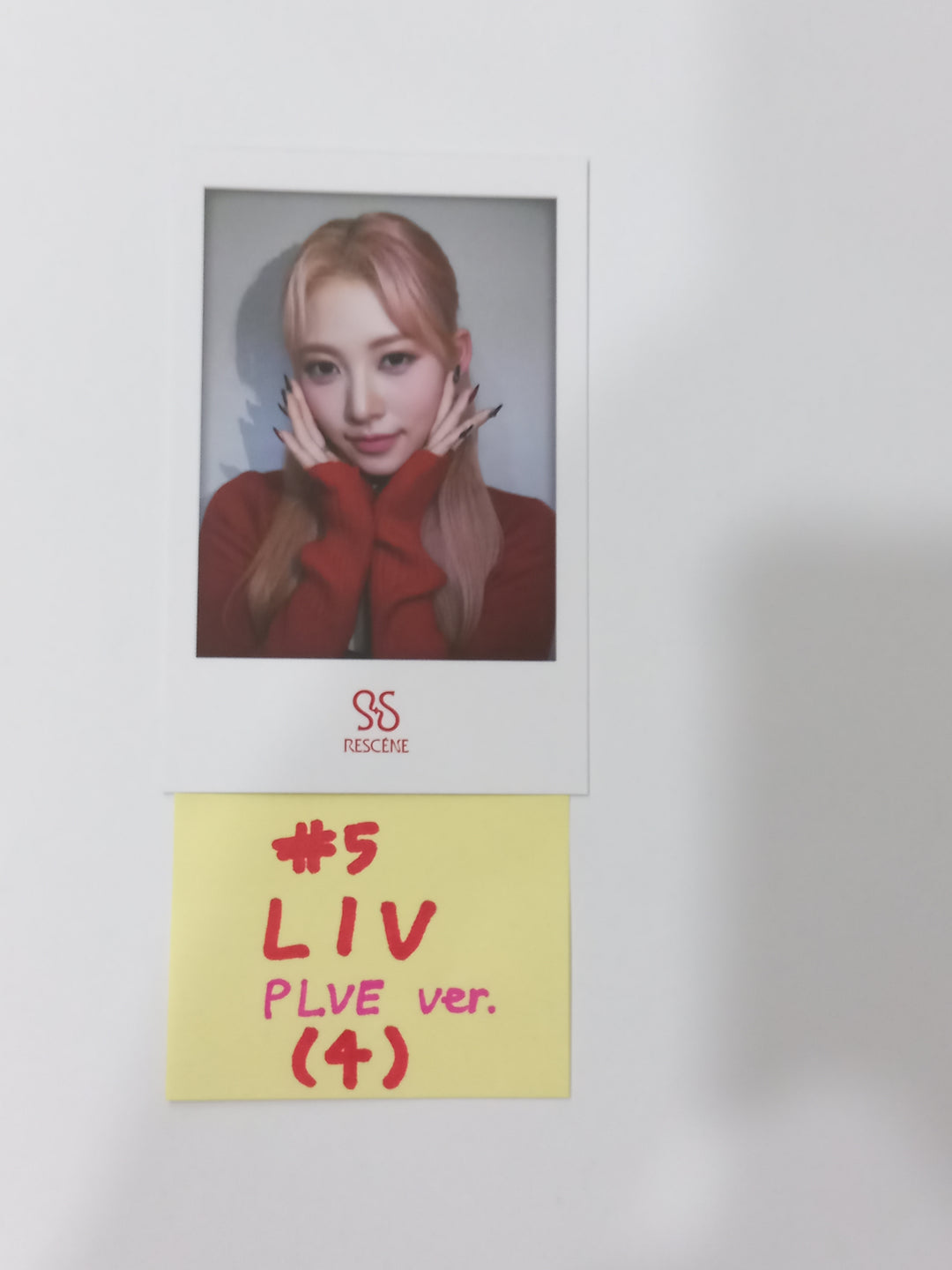 RESCENE "Re:Scene" - Official Photocard [PLVE Ver.] [24.3.28] - HALLYUSUPERSTORE