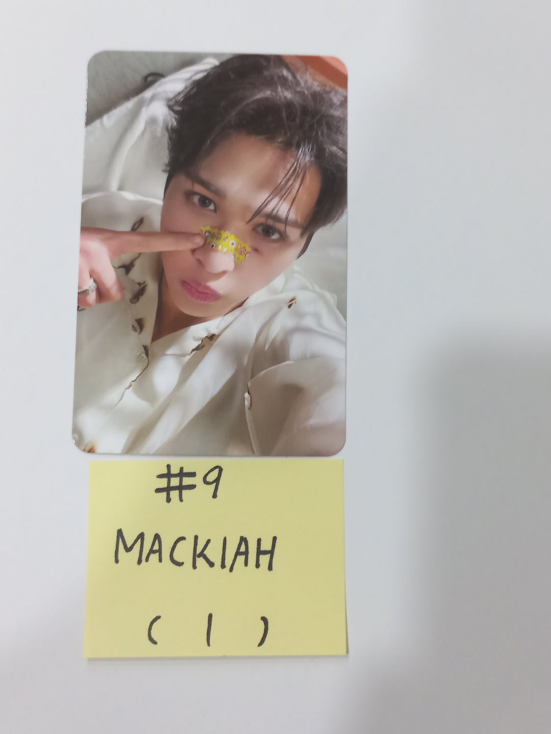 AMPERS&amp;ONE "ONE HEARTED" - Official Photocard [24.3.28] - HALLYUSUPERSTORE