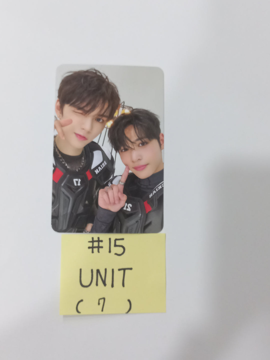 AMPERS&amp;ONE "ONE HEARTED" - Official Photocard [24.3.28] - HALLYUSUPERSTORE