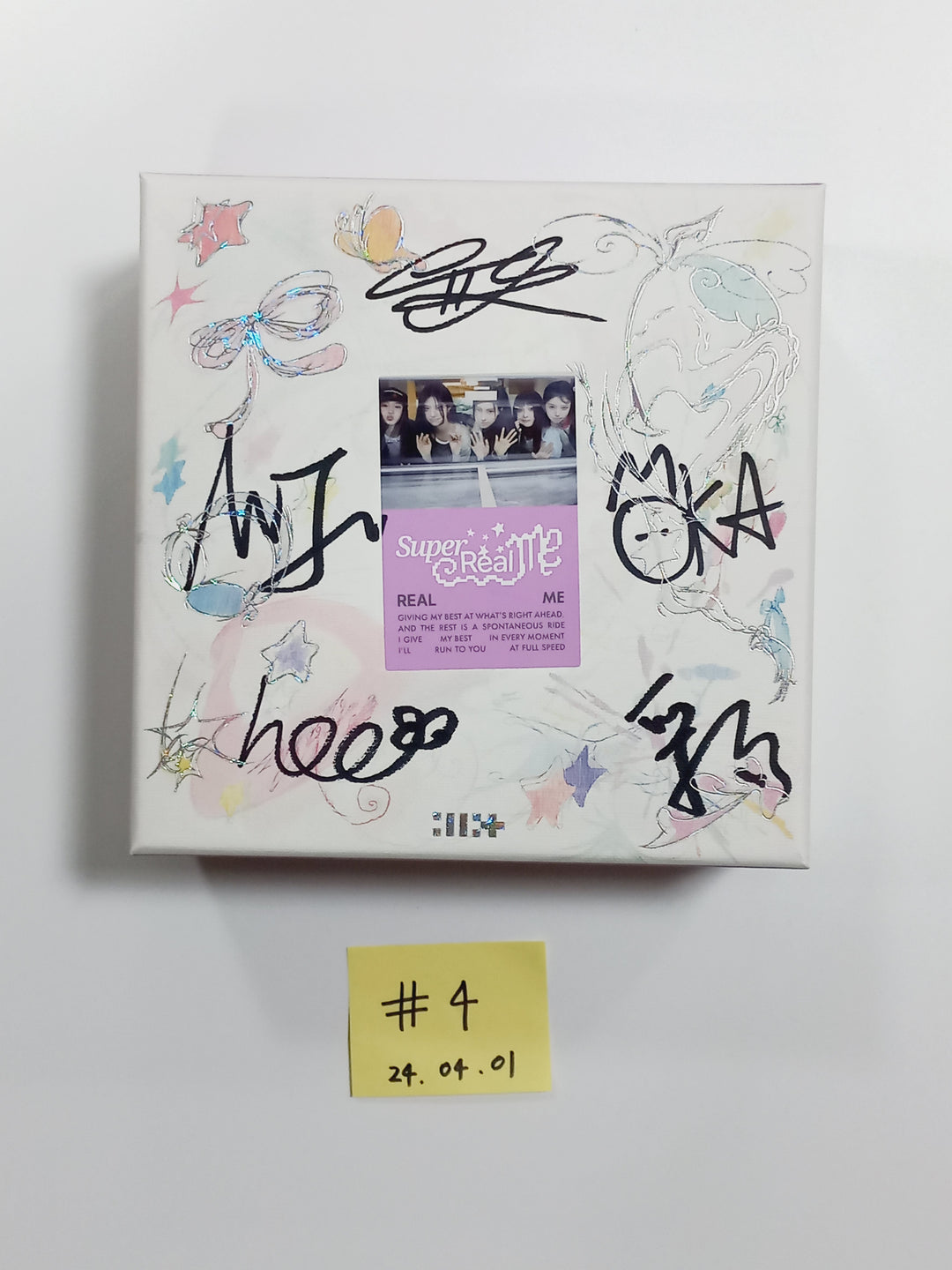 ILLIT "SUPER REAL ME" - Hand Autographed(Signed) Promo Album [24.4.1] - HALLYUSUPERSTORE