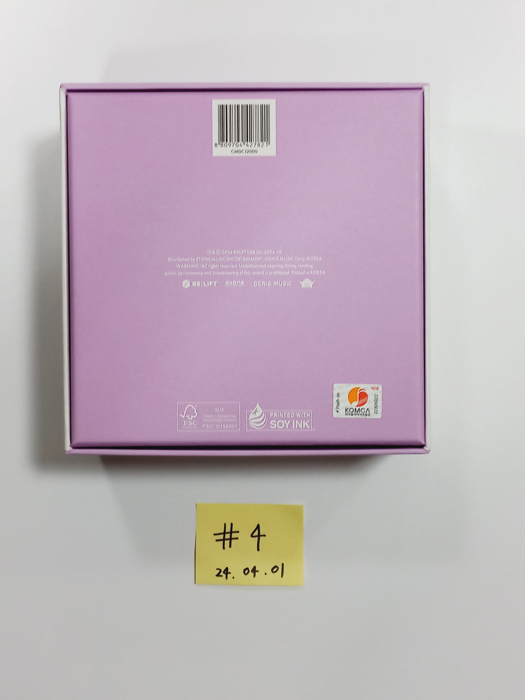 ILLIT "SUPER REAL ME" - Hand Autographed(Signed) Promo Album [24.4.1] - HALLYUSUPERSTORE