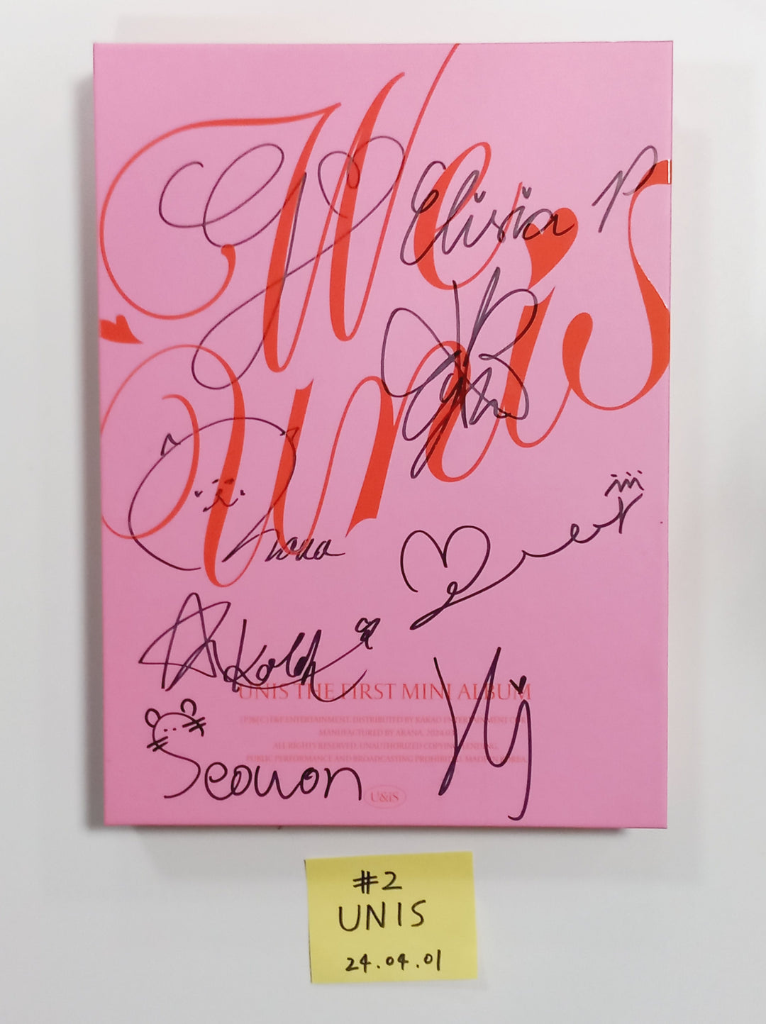 UNIS "WE UNIS", RESCENE "Re:Scene" - Hand Autographed(Signed) Promo Album [24.4.1] - HALLYUSUPERSTORE