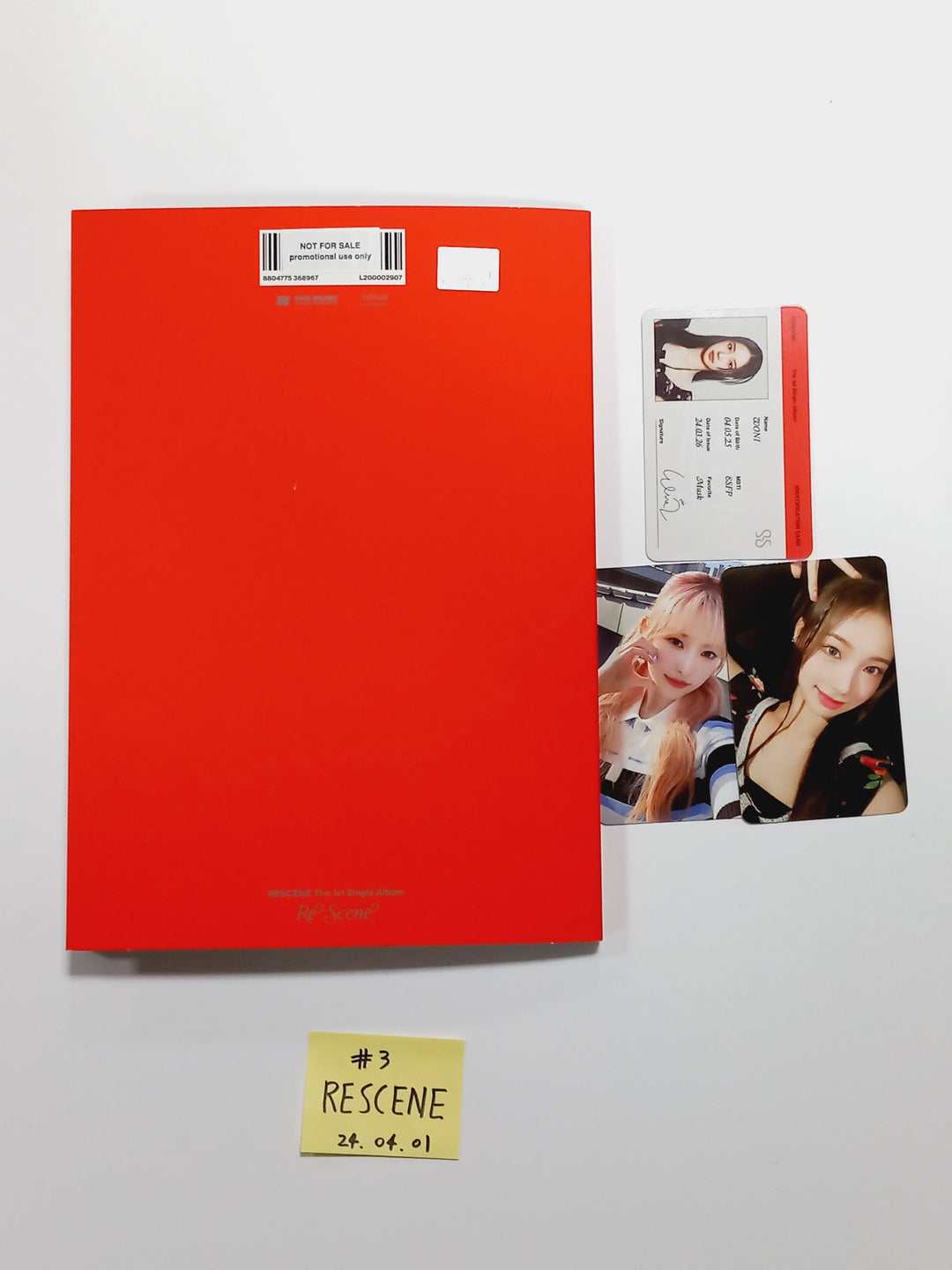 UNIS "WE UNIS", RESCENE "Re:Scene" - Hand Autographed(Signed) Promo Album [24.4.1] - HALLYUSUPERSTORE