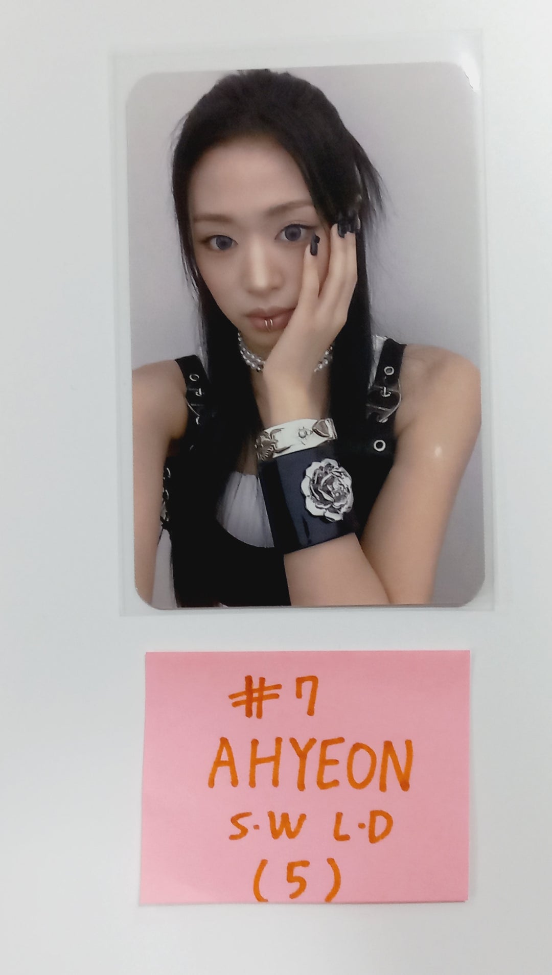BABYMONSTER "BABYMONS7ER" - Soundwave Lucky Draw Event Photocard [24.4.1] - HALLYUSUPERSTORE