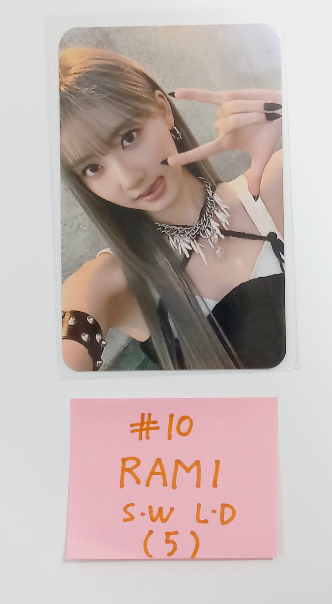 BABYMONSTER "BABYMONS7ER" - Soundwave Lucky Draw Event Photocard [24.4.1] - HALLYUSUPERSTORE