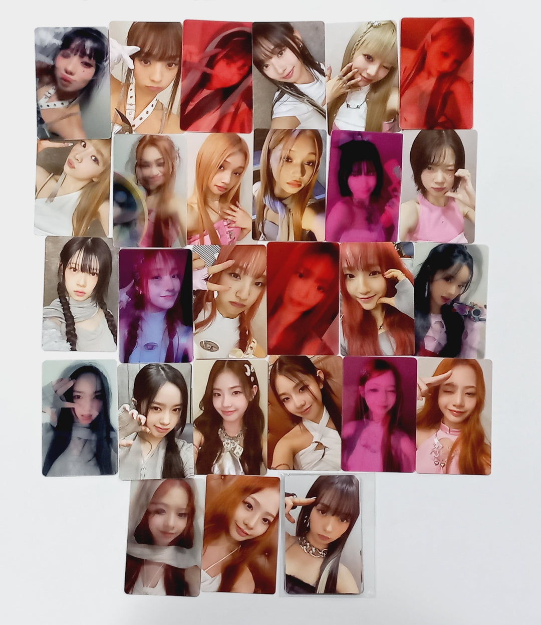 UNIS 'WE UNIS' - Official Photocard [24.4.2] - HALLYUSUPERSTORE