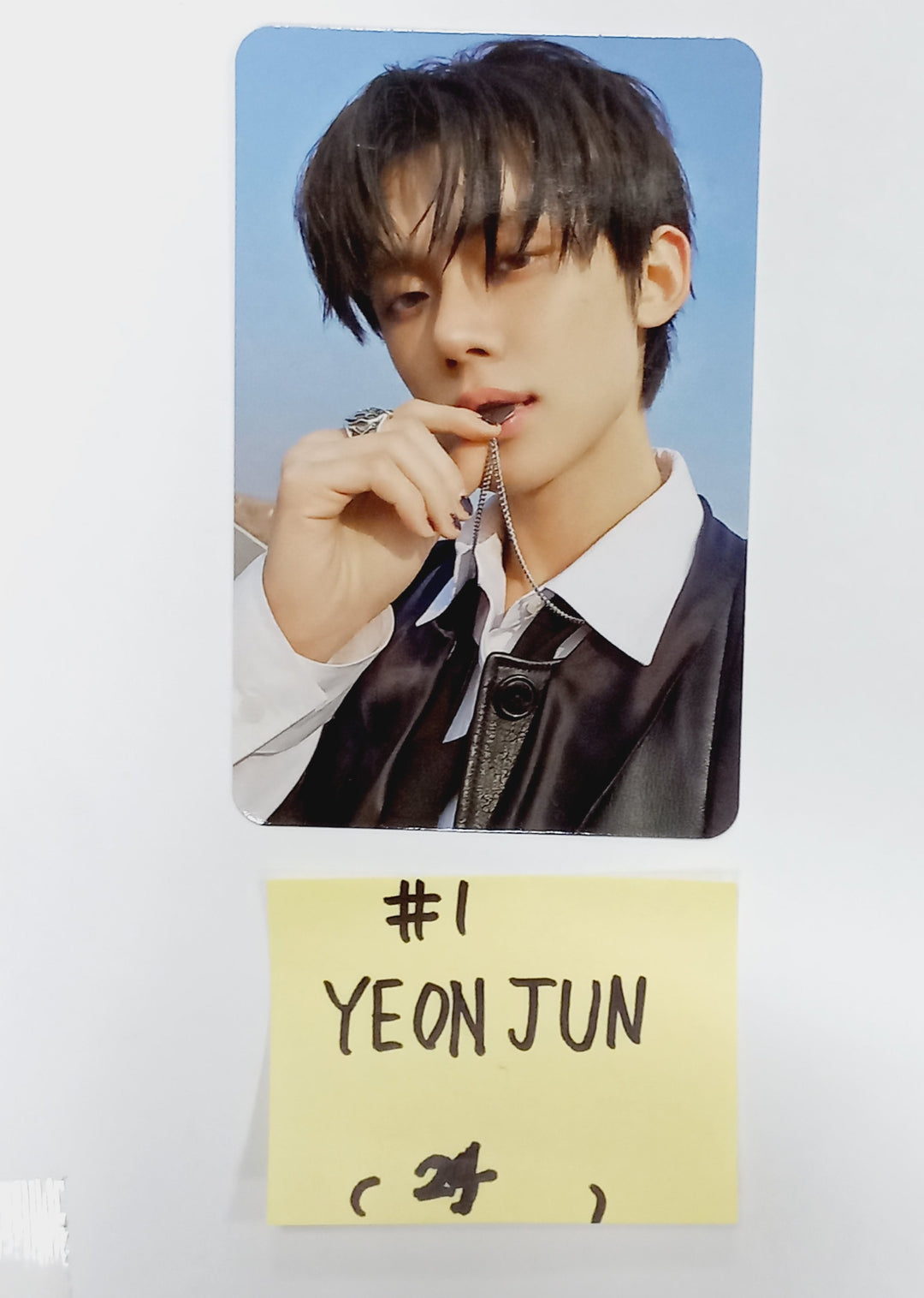 TXT "minisode 3: TOMORROW" - Official Photocard [24.4.4] - HALLYUSUPERSTORE