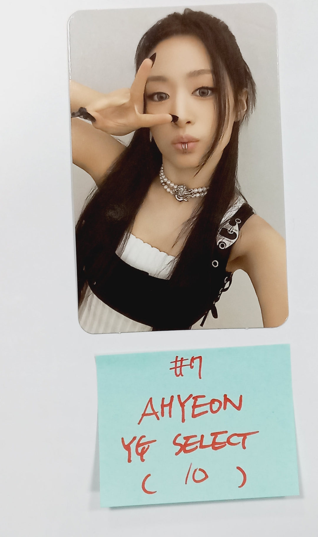 BABYMONSTER "BABYMONS7ER" - YG Select Pre-Order Benefit Photocard Round 2 [24.4.5] - HALLYUSUPERSTORE