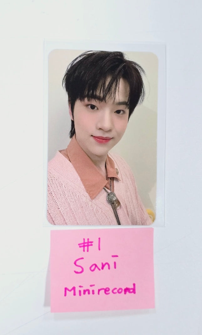 Catch The Young  "Fragments of Odyssey" 2nd Mini Album - Minirecord Fansign Event Photocard [24.4.9] - HALLYUSUPERSTORE