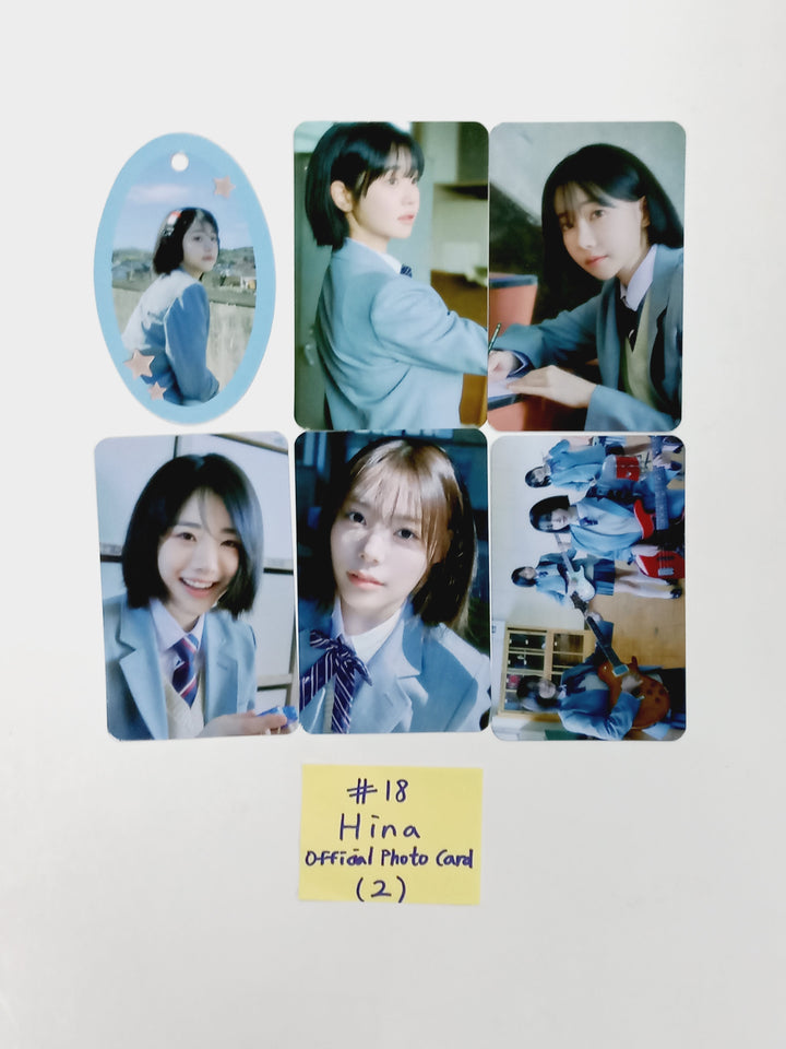QWER "MANITO" - Official Photocard [Platform Ver.] [24.4.9] - HALLYUSUPERSTORE