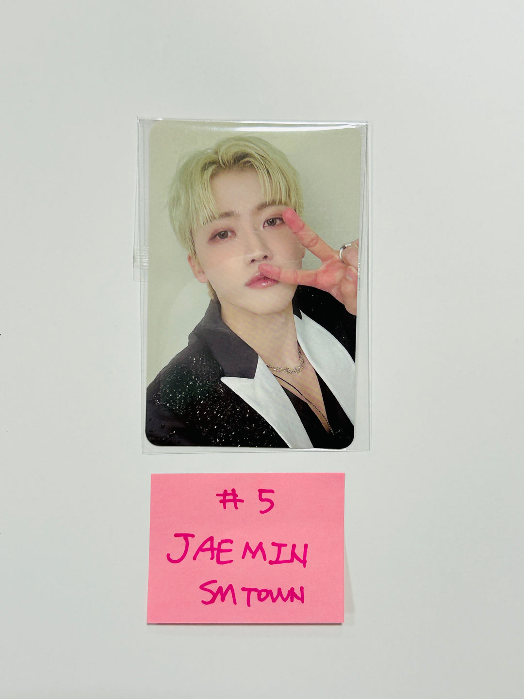 NCT DREAM "DREAM( )SCAPE" - SM Town Pre-Order Benefit Photocard [24.4.15] - HALLYUSUPERSTORE