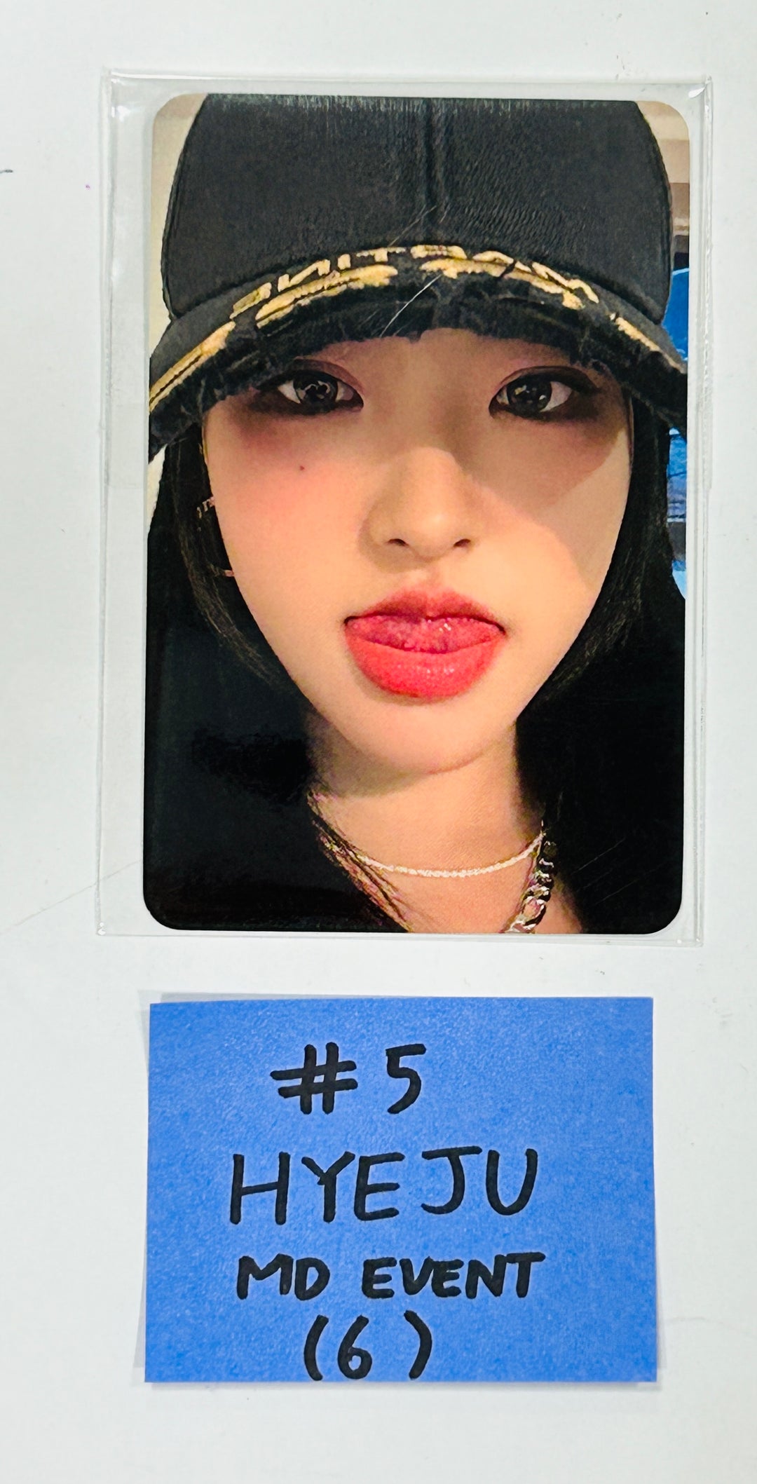 Loossemble "One of a Kind" - Ktown4U Official MD Event Photocard [24.4.17] - HALLYUSUPERSTORE