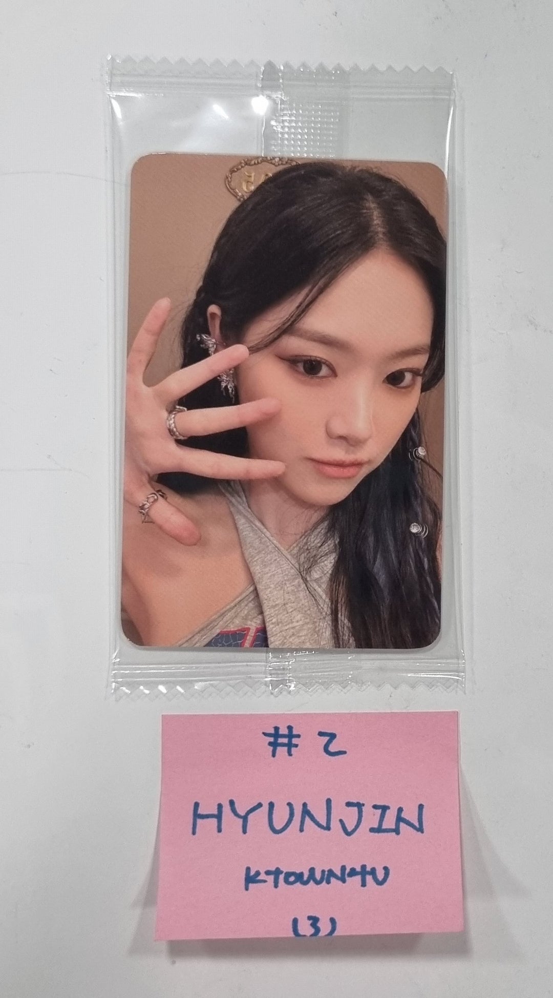 Loossemble "One of a Kind" - Ktown4U Fansign Event Photocard [24.4.18] - HALLYUSUPERSTORE
