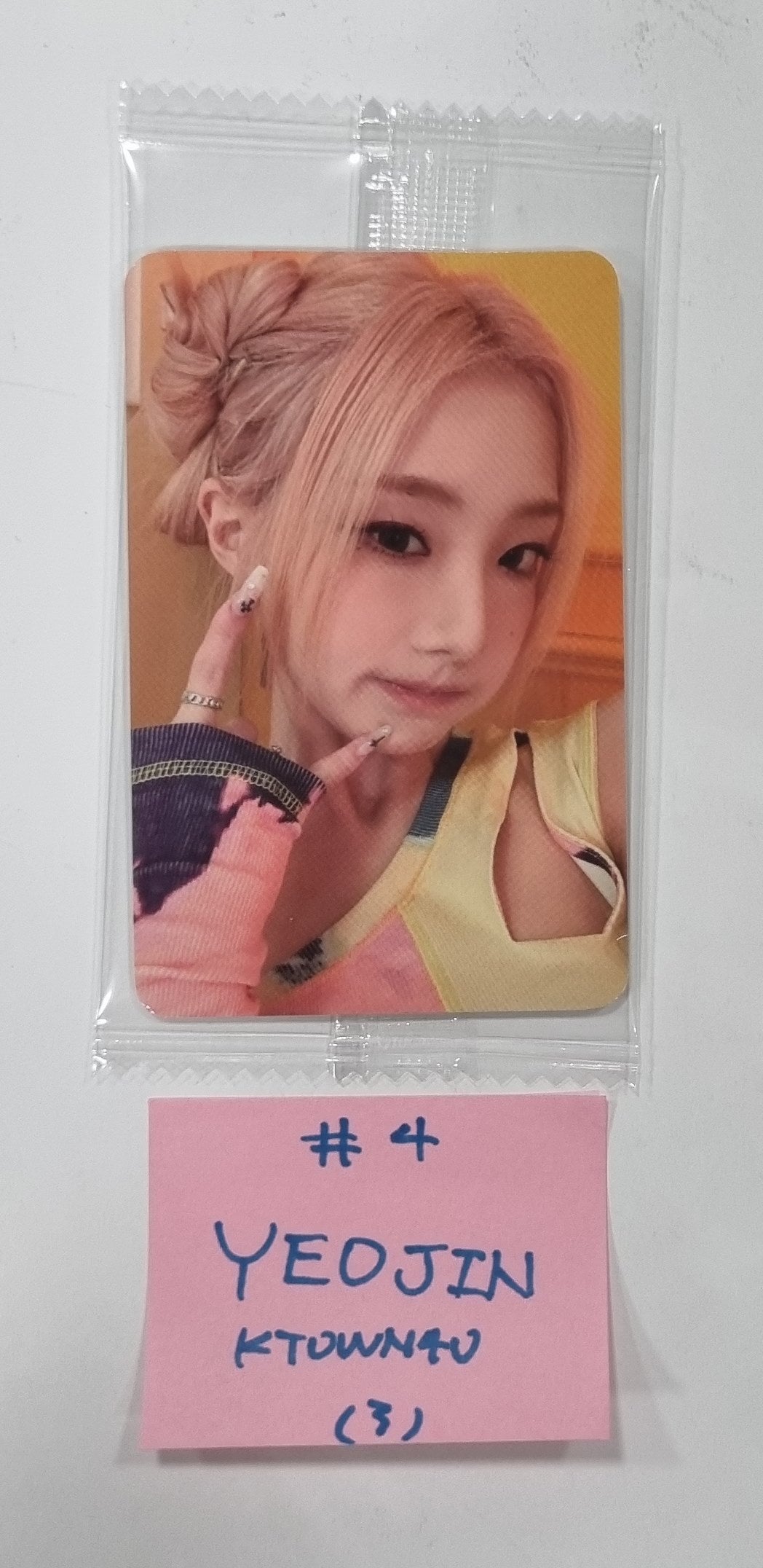Loossemble "One of a Kind" - Ktown4U Fansign Event Photocard [24.4.18] - HALLYUSUPERSTORE