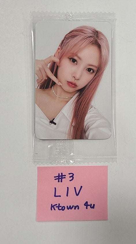 RESCENE "Re:Scene" - Ktown4U Pre-Order Benefit Photocard [24.4.18] - HALLYUSUPERSTORE