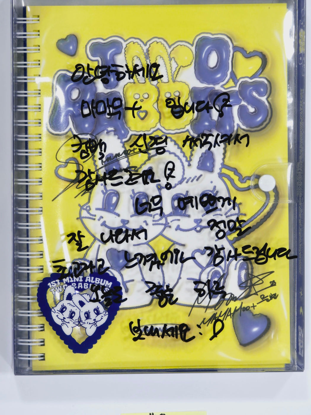 Mamamoo and Solar, Whee In, Hwasa, Moonbyul (of Mamamoo) - Hand Autographed(Signed) Promo Album [24.4.18] - HALLYUSUPERSTORE