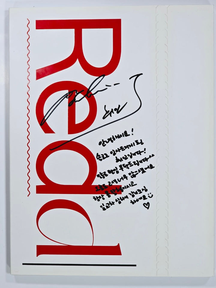 Mamamoo and Solar, Whee In, Hwasa, Moonbyul (of Mamamoo) - Hand Autographed(Signed) Promo Album [24.4.18] - HALLYUSUPERSTORE