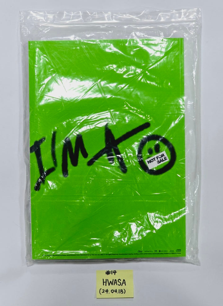 Mamamoo and Solar, Whee In, Hwasa, Moonbyul (of Mamamoo) - Hand Autographed(Signed) Promo Album [24.4.18] - HALLYUSUPERSTORE
