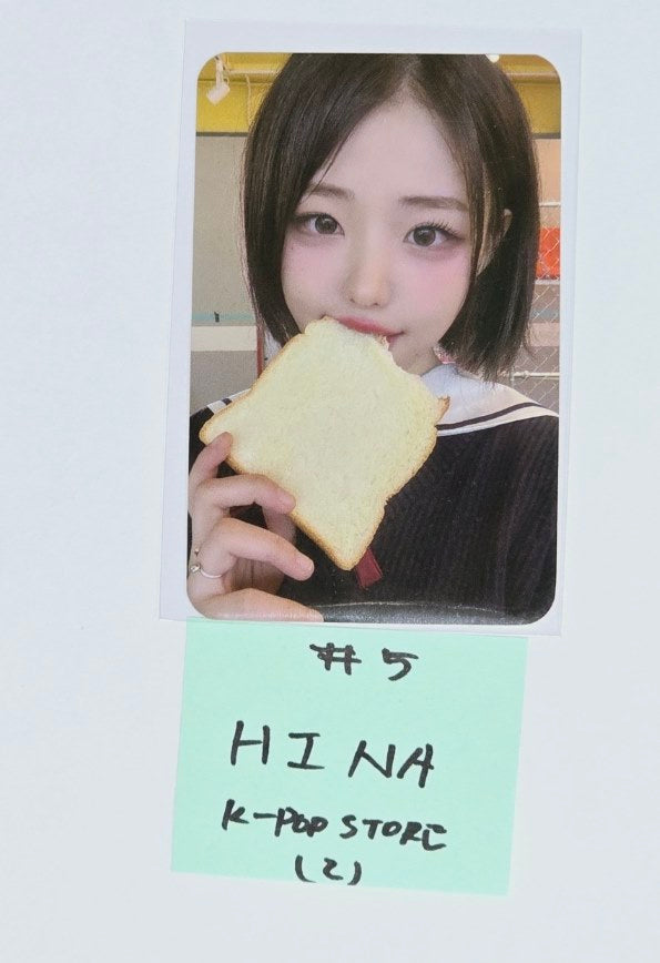QWER "Manito" - K-Pop Store Fansign Event Photocard [24.4.19] - HALLYUSUPERSTORE